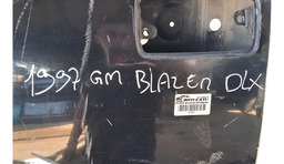 PORTA DIANTEIRA ESQUERDA S10 BLAZER 2001 A 2011 C/DETALHE