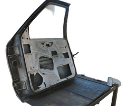 PORTA DIANTEIRA DIREITA S10 BLAZER 1995 A 2000 C/DETALHE