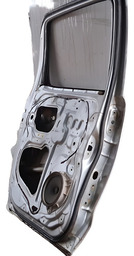 PORTA TRASEIRA ESQUERDA HILUX 2006 A 2015 C/DETALHE