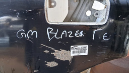 PORTA TRASEIRA ESQUERDA GM BLAZER 2001 A 2011 (RECUPERADA)