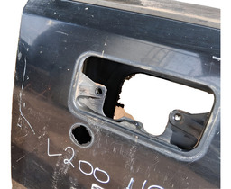 PORTA DIANTEIRA DIREITA L200 1992 1993 A 2006 C/DETALHE