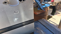 PORTA DIANTEIRA ESQUERDA FOCUS 2001 A 2009 C/DETALHE