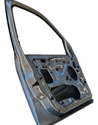 PORTA DIANTEIRA ESQUERDA FOCUS 2001 A 2009 C/DETALHE