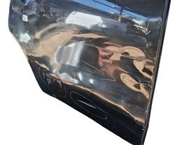 PORTA TRASEIRA DIREITA NISSAN LIVINA 2010 A 2014