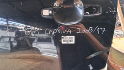 PORTA TRASEIRA ESQUERDA CAPTIVA 2008 A 2017 C/DETALHE