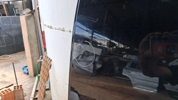 PORTA TRASEIRA ESQUERDA CAPTIVA 2008 A 2017 C/DETALHE