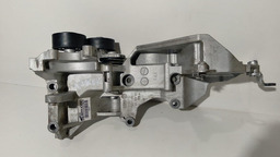 SUPORTE DA BOMBA ALTA PRESSÃO VW AMAROK 2011 A 2016 (1) PRATA