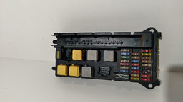 CAIXA DE FUSÍVEL SPRINTER 415 2.2 2013 A 2019 (COM DETALHE)