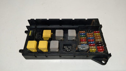 CAIXA DE FUSÍVEL SPRINTER 415 2.2 2013 A 2019 (COM DETALHE)