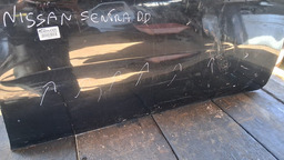 PORTA DIANTEIRA DIREITA SENTRA 2007 2008 A 2013