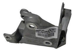 Suporte Da Válvula Termostática Renault Master 2.3 2010 A 25