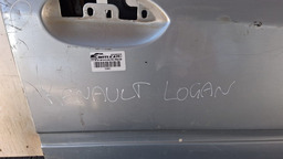 PORTA DIANTEIRA DIREITA LOGAN 2008 2009 A 2013 C/ CILINDRO 