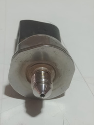 Sensor Pressão De Combustível Mercedes C180 C200 C250 Cgi