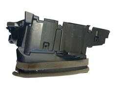 DIFUSOR AR LATERAL ESQUERDO YARIS SEDAN 2020/