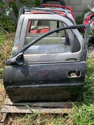 Porta Dianteira Esquerda Corsa / Classic 1996 a 2016