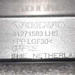 SUPORTE TAMPA BAGAGITO ESQ VOLVO XC60 2009 A 2013 31271583