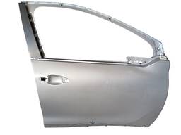 Porta Dianteira Direita Peugeot 2008 2015/ (AVARIA)