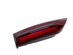 LANTERNA TRASEIRA ESQUERDA FASTBACK 2022/ (MALA)