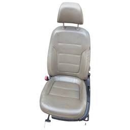 PAR DE BANCOS (DIANTEIROS) JETTA  2011 2012 A 2017