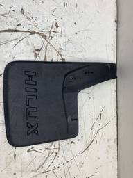 PARABARRO TRASEIRO DIREITO HILUX 2016/