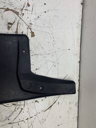 PARABARRO TRASEIRO DIREITO HILUX 2016/