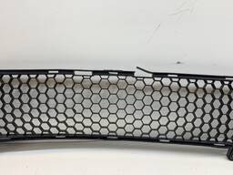 GRADE CENTRAL INFERIOR PARACHOQUE PEUGEOT 206 2004 A 2010