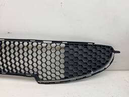 GRADE CENTRAL INFERIOR PARACHOQUE PEUGEOT 206 2004 A 2010