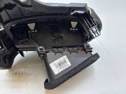 DIFUSOR DE AR ESQUERDO TRAILBLAZER S10 2018 Á 2023