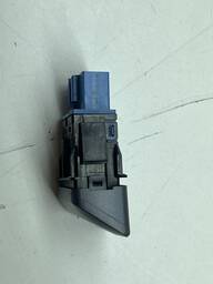 BOTAO DESEMBAÇADOR VIDRO TRASEIRO HONDA FIT 04 Á 08 M19620