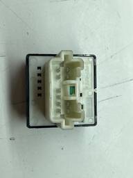 BOTAO COMANDO RETROVISOR MITSUBISHI OUTLANDER 11 Á 16 183570