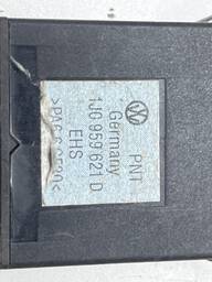 BOTAO DESEMBAÇADOR VW GOLF BORA 2001 Á 2005 1JO959621D