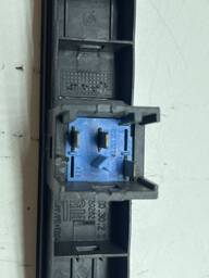 BOTAO MOLDURA TRAVA PORTAS GM ASTRA 1999 Á 2011 90561265 