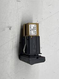 BOTAO PISCA ALERTA GOL SAVEIRO 2017 Á 2021 10133934