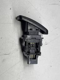 BOTAO PISCA ALERTA TOYOTA COROLLA ETIOS 2009 Á 2011 15B060