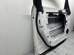 PORTA DIANTEIRA ESQUERDA INFINIT F35 F50 2009 2010 A 2013