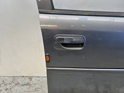 PORTA DIANTEIRA DIREITA VECTRA 1997 1998 A 2005