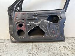 PORTA DIANTEIRA DIREITA VECTRA 1997 1998 A 2005