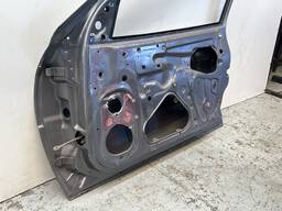 PORTA DIANTEIRA DIREITA VECTRA 1997 1998 A 2005