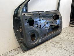 PORTA DIANTEIRA DIREITA CORSA / CLASSIC 1996 1997 A 2016