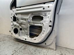 PORTA DIANTEIRA DIREITA KICKS 2017 2018 A 2024