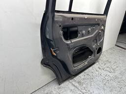 PORTA TRASEIRA ESQUERDA ZAFIRA 2002 2003 A 2012