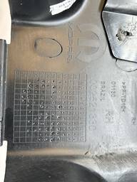 ACABAMENTO COLUNA TRASEIRA DIREITA TORO 2016 Á 2023