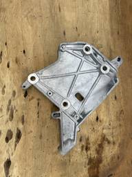 SUPORTE COMPRESSOR AR FIAT TORO 2016 Á 2024