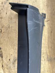 SPOILER LATERAL DIREITA FIAT TORO 2016 Á 2023