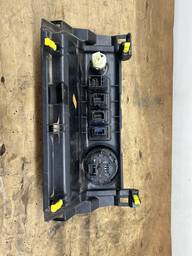 PAINEL CONTROLE TRAÇAO HILUX SW4 2016 Á 2023