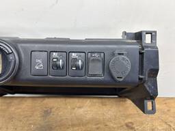 PAINEL CONTROLE TRAÇAO HILUX SW4 2016 Á 2023