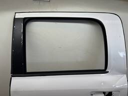 PORTA TRASEIRA ESQUERDA RAM 2500 3500 2019 2020 2021/..