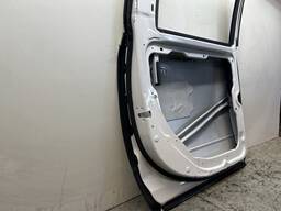 PORTA TRASEIRA ESQUERDA RAM 2500 3500 2019 2020 2021/..