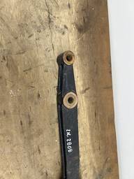 SUPORTE DIFERENCIAL HILUX 2016 Á 2023