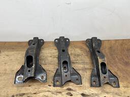 SUPORTE AGREGRADO TOYOTA HILUX 2016 Á 2023